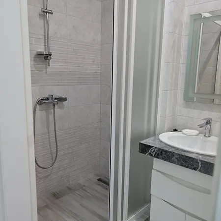 アパート біля моря, відрада, центр міста, інститут філатова, залізниця *