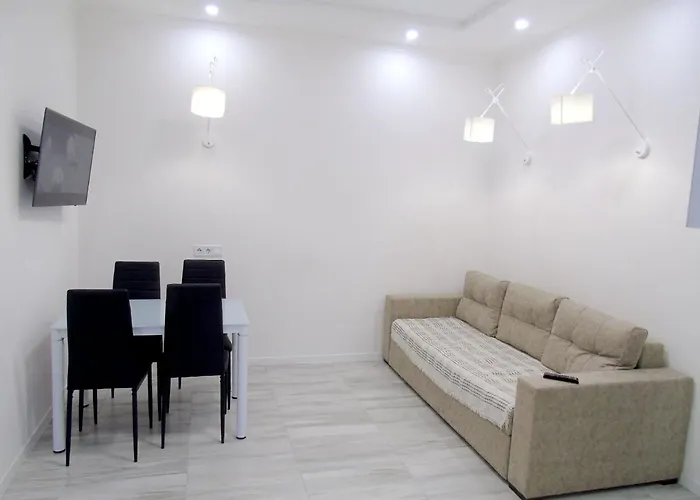 біля моря, відрада, центр міста, інститут філатова, залізниця Apartman